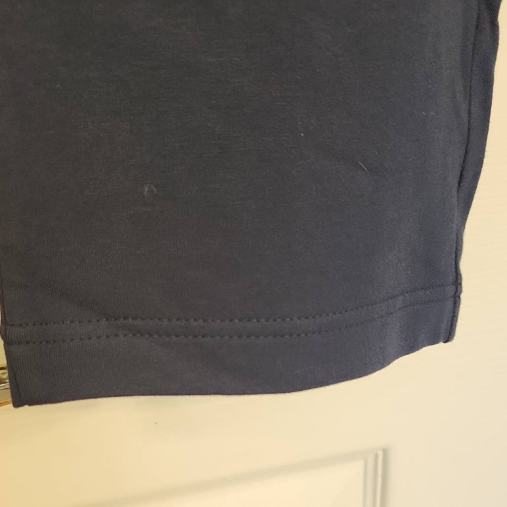 French Terry Capri Pants - Navy Blue - Picture 5 of 8